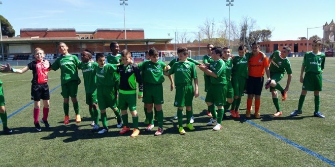 גאווה וכבוד לעיר: המכללה לכדורגל שבה מטורניר כדורגל בברצלונה