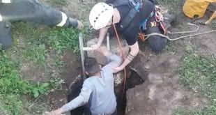 חילוץ כיבוי ילדים בור מים חורשת קובי 2019-02 חילוץ הצלה נערים נפלו לבור מים עמוק. דוברות כבאות והצלה