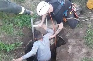 חילוץ כיבוי ילדים בור מים חורשת קובי 2019-02 חילוץ הצלה נערים נפלו לבור מים עמוק. דוברות כבאות והצלה