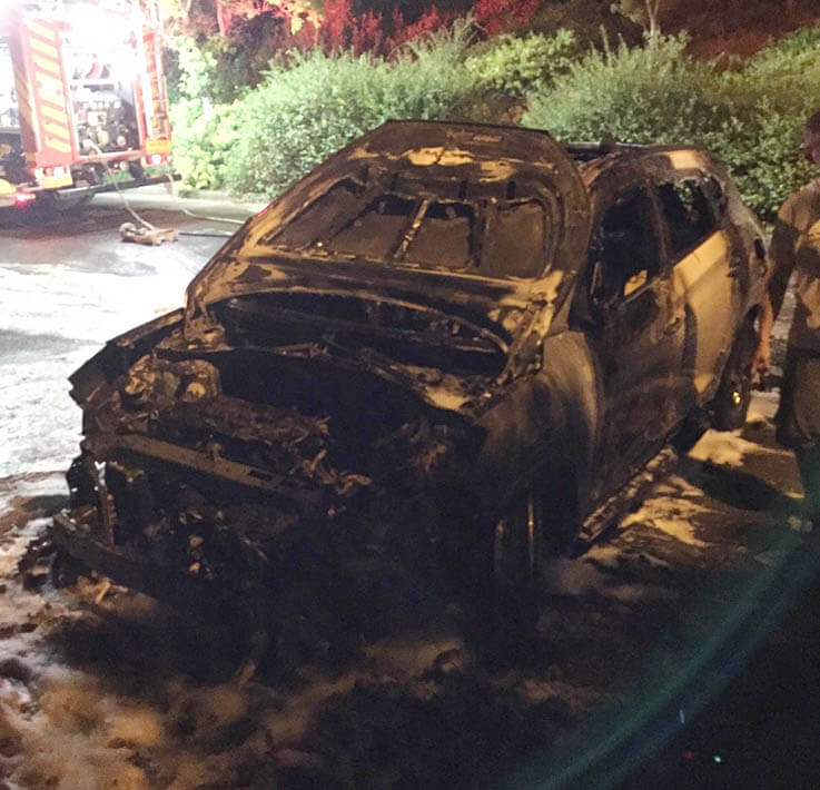 שריפה הצתה רכב כרמיאל רחוב עצמון צילום רועי ומורן עמיר