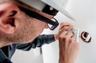 חשמלאים מוסמכים