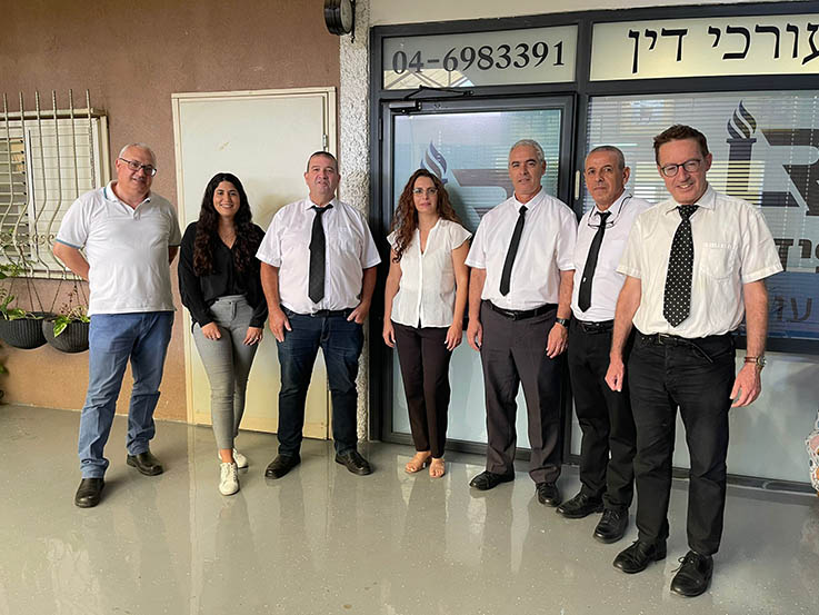עו״ד רונן לפיד חברת עורכי דין צוות