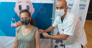 תהל זילברשטיין, 44, מורה ומחנכת, מתחסנת עי זורי איברהים במתחם החיסונים בכרמיאל