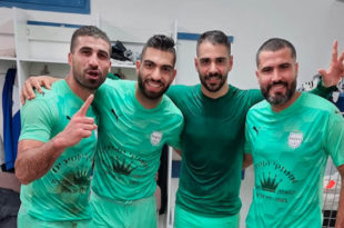 שחקני כרמיאל חוגגים ניצחון על טובא צילום דוברות הפועל עירוני כרמיאל