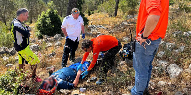 רוכב אופניים מכרמיאל פגיעה תאונה מצונזר. צילום דוברות יחידת החילוץ גליל-כרמל