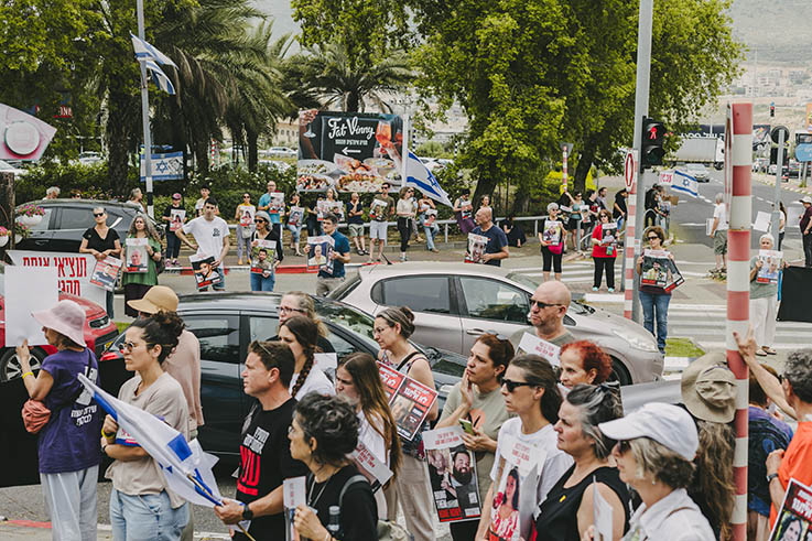 כינוס תמיכה להחזרת החטופים כרמיאל צילום סיגל בר אל