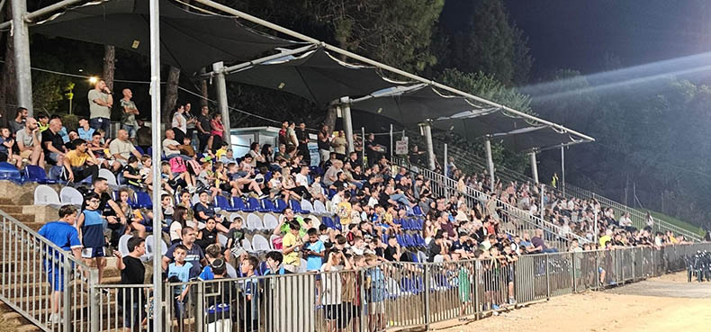 קהל קב גדש את היציעים. צילום באדיבות אבי גיסברג, רשות הספורט העירונית