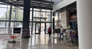 הכניסה לקניון לב כרמיאל. צילום: פורטל זהר.נט